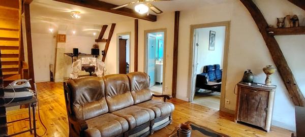 Berneuil-sur-Aisne (60350) À VENDRE – Charmante maison en pierre du XIXe siècle à Berneuil-sur-Aisne (60)