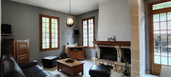 Berneuil-sur-Aisne (60350) À VENDRE – Charmante maison en pierre du XIXe siècle à Berneuil-sur-Aisne (60)