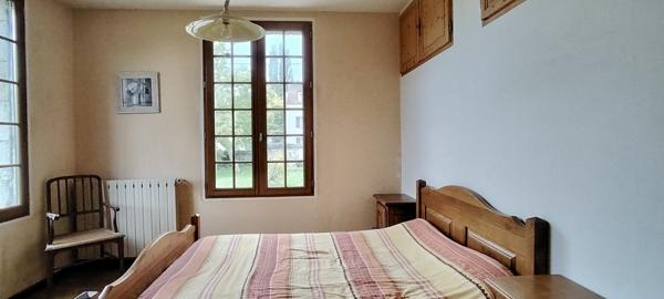 Berneuil-sur-Aisne (60350) À VENDRE – Charmante maison en pierre du XIXe siècle à Berneuil-sur-Aisne (60)