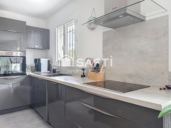 Maison 85 m² sur 883 m² de terrain avec annexe et vue à Vidauban (83550)