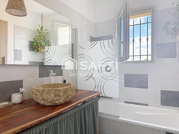 Maison 85 m² sur 883 m² de terrain avec annexe et vue à Vidauban (83550)