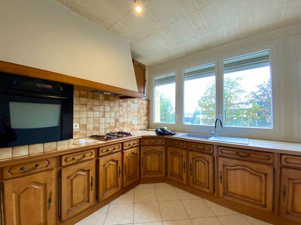 APPARTEMENT EVREUX - 4 pièce(s) -