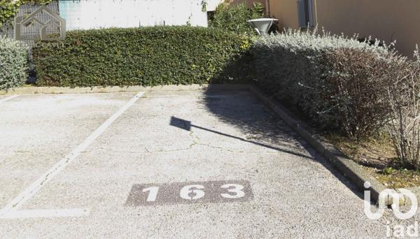 Studio 1 pièce de 21 m² à Carqueiranne (83320)