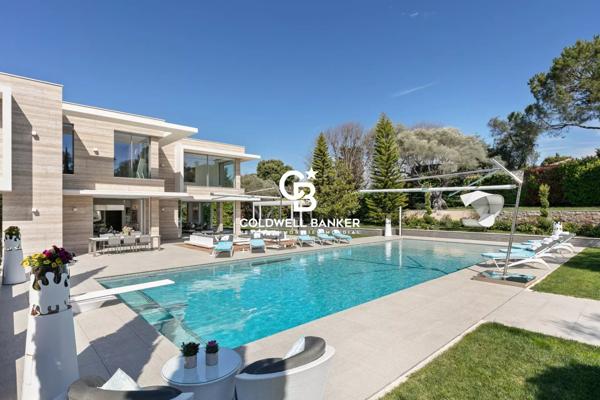 Villa 10 pièces à vendre Antibes - 06160 / Réf: 86834687