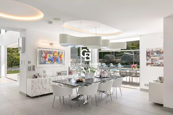 Villa 10 pièces à vendre Antibes - 06160 / Réf: 86834687