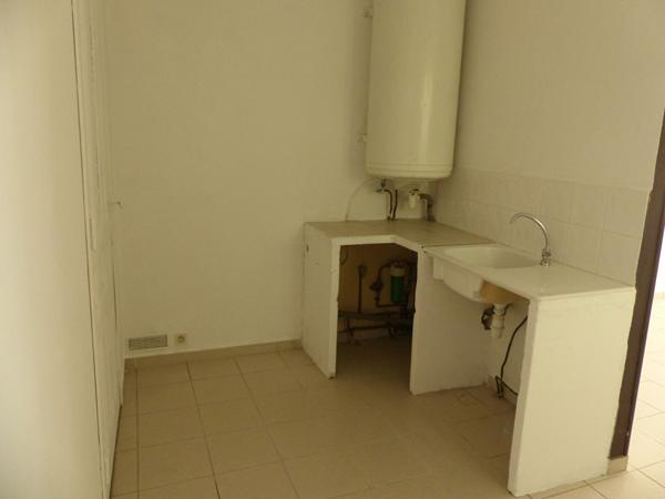 Local Sainte Anastasie 30,12 m2