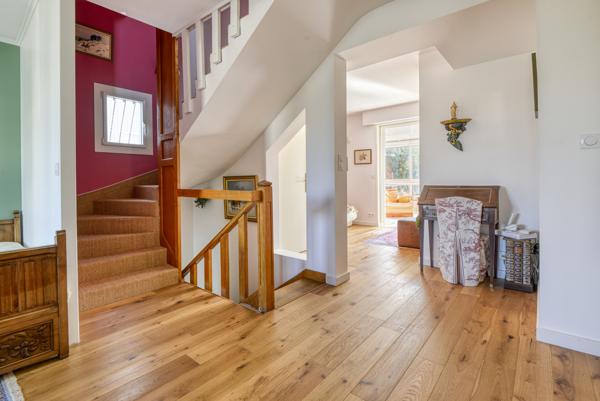 Maison 7 pièces - 226 m² Exclusivité efficity