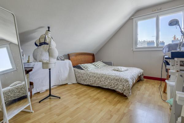 Maison 7 pièces - 226 m² Exclusivité efficity