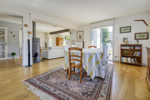 Maison 7 pièces - 226 m² Exclusivité efficity