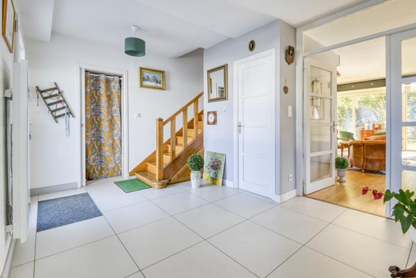 Maison 7 pièces - 226 m² Exclusivité efficity