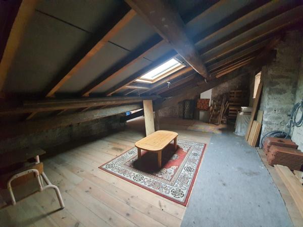 Dpt Vosges (88), à vendre RAMBERVILLERS immeuble T15 de 280 m2 à rénover en 5 ou 6 appartements avec cour