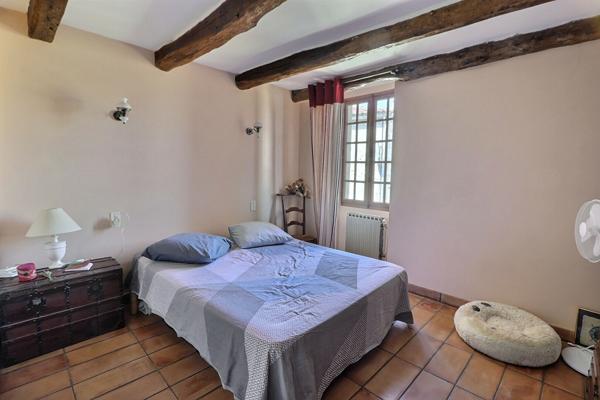 Jolie maison de village en pierre