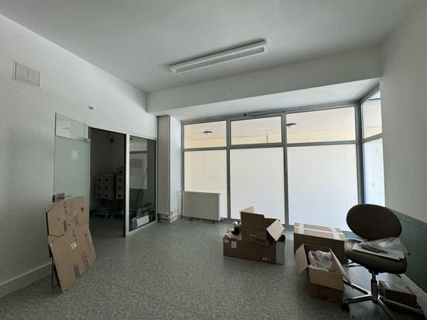 TOURS NORD PROCHE AVENUE MAGINOT BUREAUX DE 25 M² POUR ACTIVITE MEDICALE