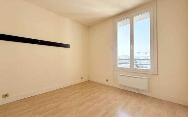 Appartement à vendre    2 pièces • 44,21 m2 Vanves