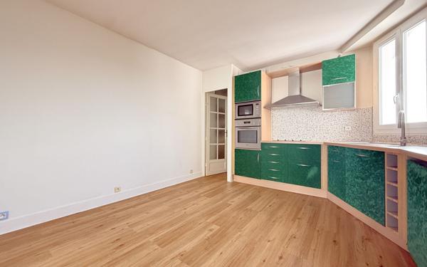 Appartement à vendre    2 pièces • 44,21 m2 Vanves