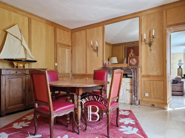 Domont, Propriété 16 Chambres -  651 m² à vendre