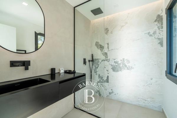Les Issambres, Villa 4 Chambres -  230 m² à vendre
