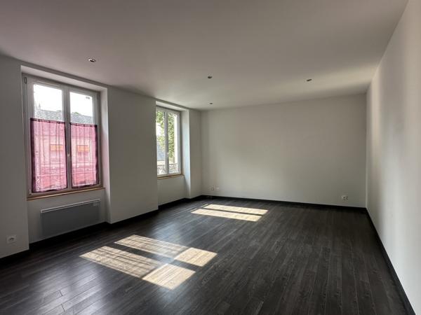 Appartement à vendre 119 460 € Saint-Florent-sur-Cher 4 p 142 m² DPE E