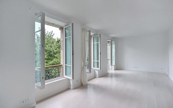 Appartement à vendre    3 pièces • 56,19 m2 Paris 14