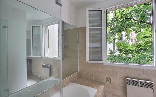 Appartement à vendre    3 pièces • 56,19 m2 Paris 14