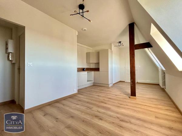Appartement à louer 1 pièce 40.12m² Charleville-Mézières (08000)