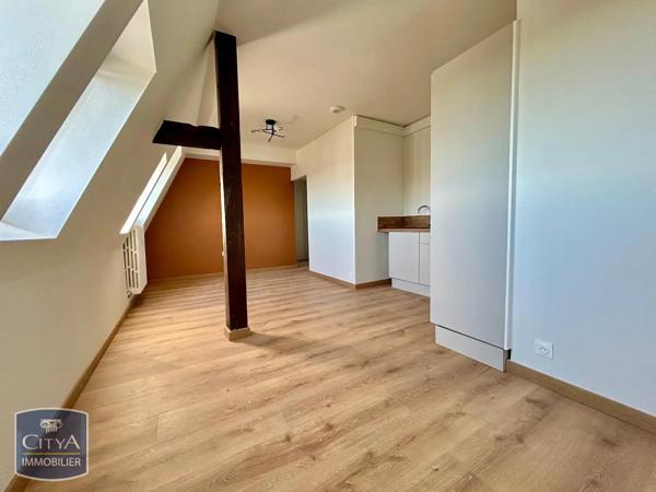 Appartement à louer 1 pièce 40.12m² Charleville-Mézières (08000)