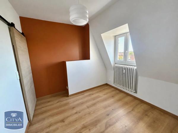 Appartement à louer 1 pièce 40.12m² Charleville-Mézières (08000)