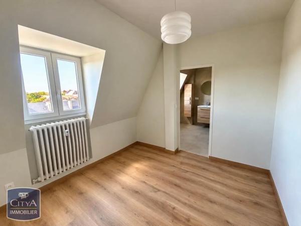 Appartement à louer 1 pièce 40.12m² Charleville-Mézières (08000)