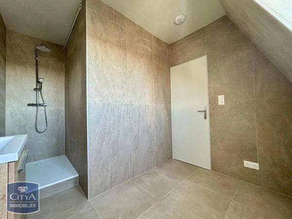 Appartement à louer 1 pièce 40.12m² Charleville-Mézières (08000)