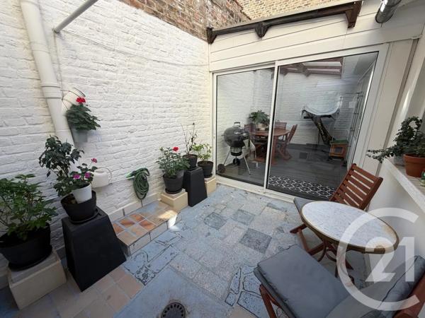 Maison à vendre  6 pièces - 156 m 2   AMIENS  - 80