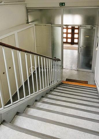 Immeuble de bureaux de 413 m²