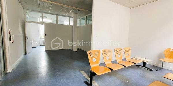 Immeuble de bureaux de 413 m²