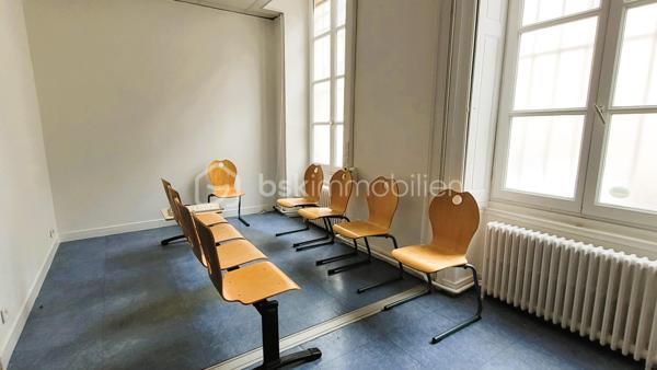 Immeuble de bureaux de 413 m²