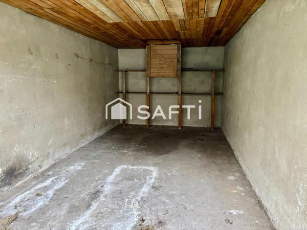 Garage Proche gare d'Estressin