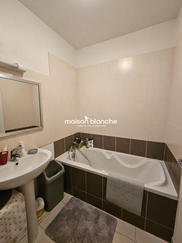 Appartement à louer, 4 pièces - Les Ponts-de-Cé 49130