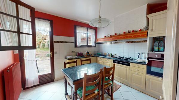 Maison 5 Pièces - MORANGIS