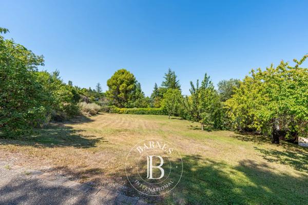 Cabriès, Terrain constructible  1 030 m² à vendre