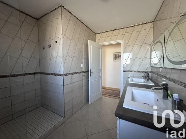 Maison traditionnelle 4 pièces de 106 m² à Saint-Paul-lès-Dax (40990)