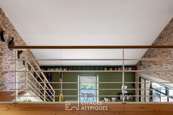 Une maison de charme en parfaite harmonie avec son jardin arboré
