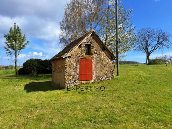 Soulitré (72370) Grande longère 460 m² à rénover sur 13 061 M² avec vue panoramique