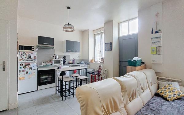 Maison à vendre    2 pièces •  Château-Renault