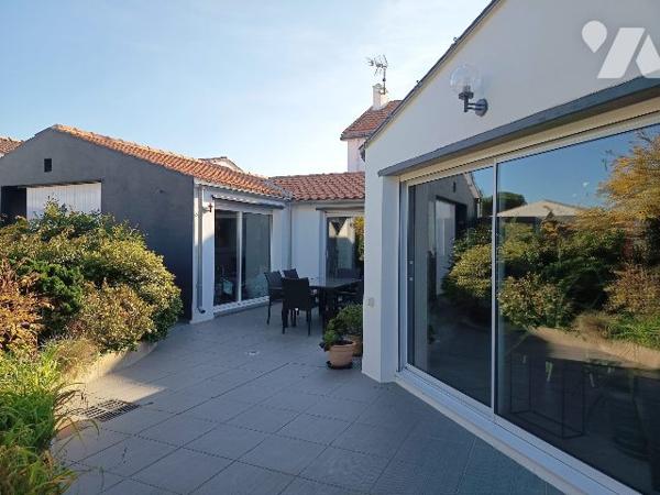 MAISON 4 CHAMBRES - 200 M² - SALLERTAINE