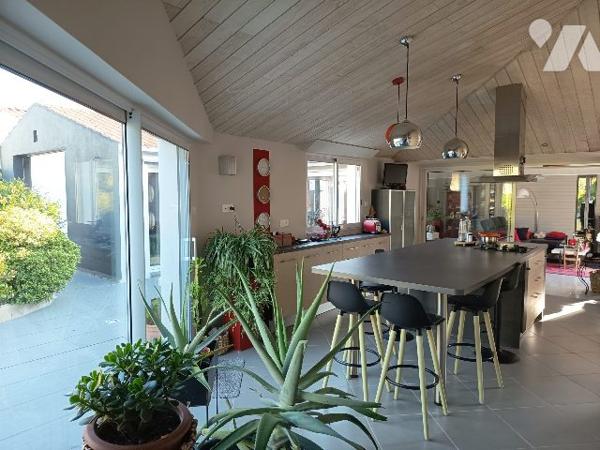 MAISON 4 CHAMBRES - 200 M² - SALLERTAINE