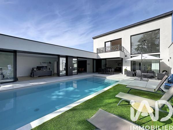 Maison à vendre 10 pièces 262,2 m² Saint-Armel