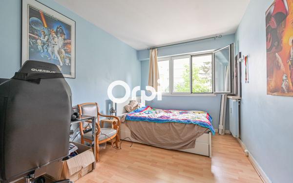 Appartement à vendre    4 pièces • 97 m2 Paris 20