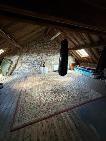 Maison de ville avec piscine ,jardin et garage