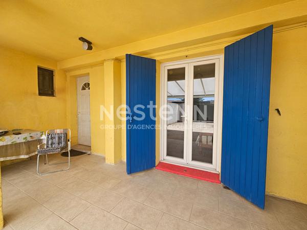 Bas de villa St Maximin La Sainte Baume 4 pièces 87 m2 sur 177 m² dans le centre ville .