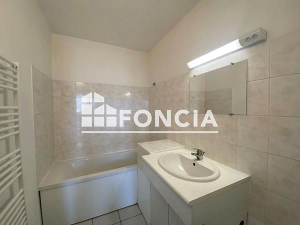 Location Appartement 4 pièces 67 m² - 24 -26 RUE RENE GOBLET Talence 33400