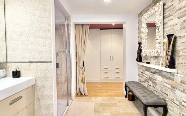 Maison à vendre    9 pièces • 236 m2 Chartres