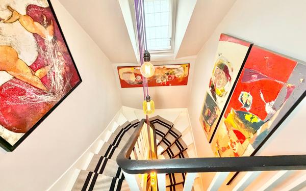 Maison à vendre    9 pièces • 236 m2 Chartres